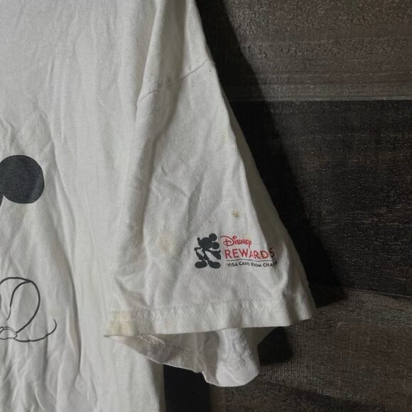 VTG Disney Rewards Hanes Heavyweight T Shirt XL - Picture 2 of 3